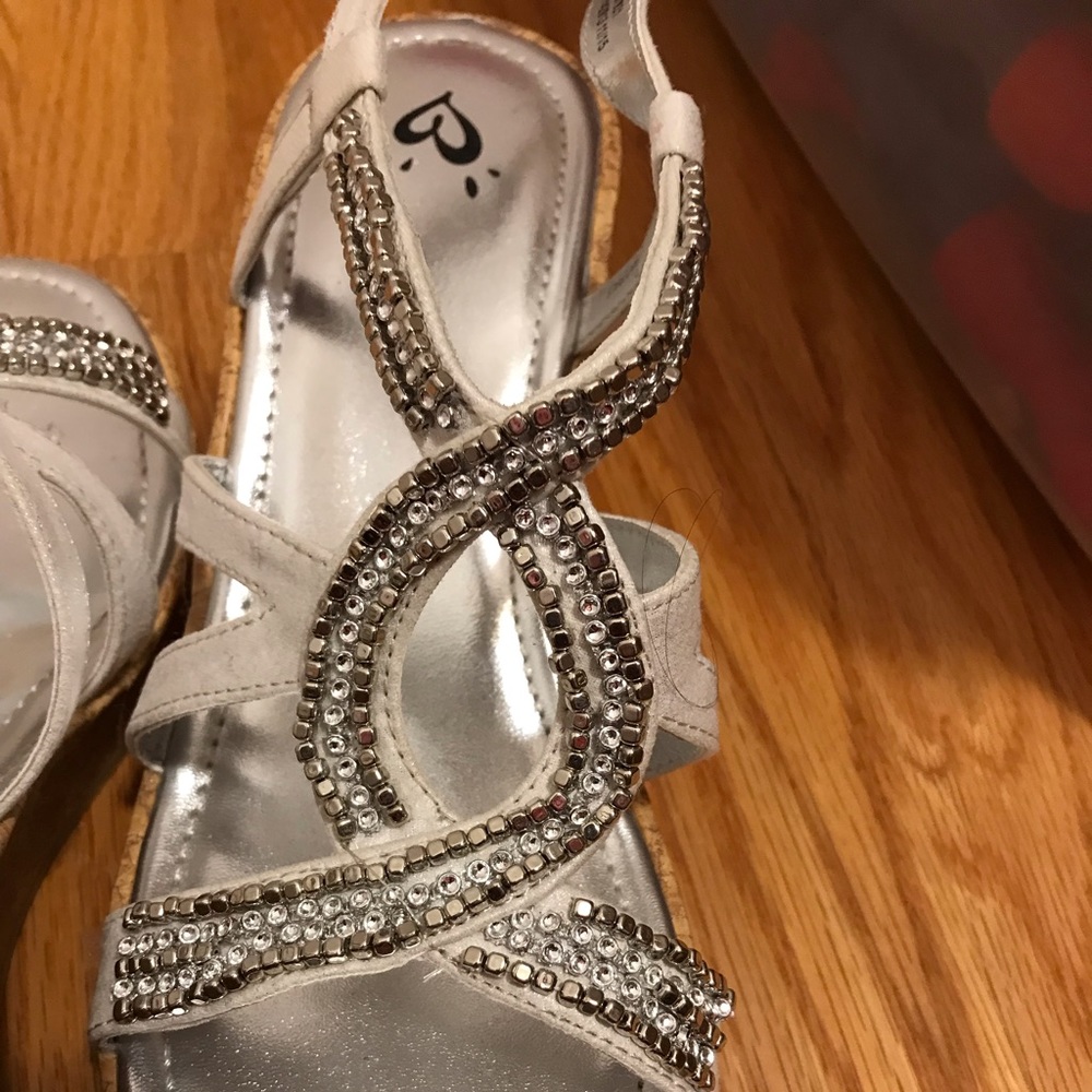 Girls wedges size 8 from justice. Never worn